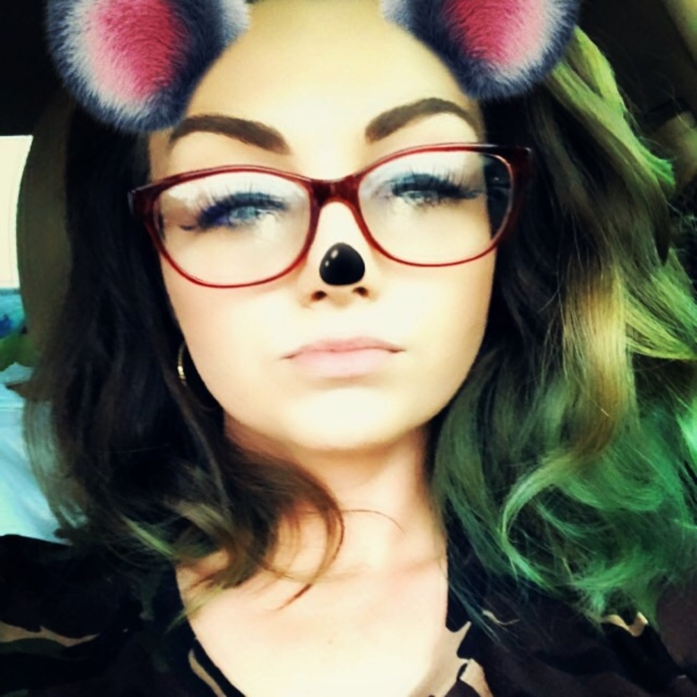 Meet your Posher, Kelly